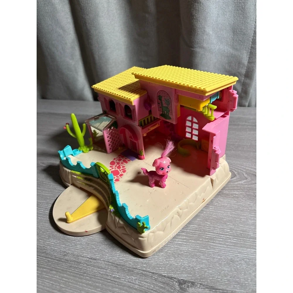 Vintage Polly Pocket Magnetic Pet Adventure Pink House Playset with Dog Figure